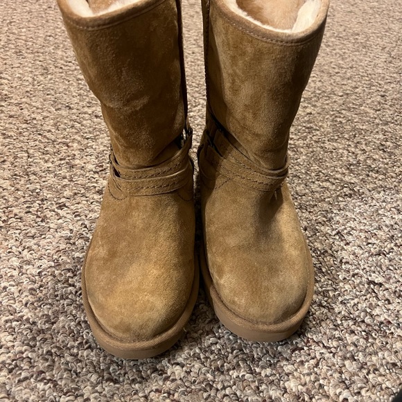 Ugg boots - Picture 8 of 9